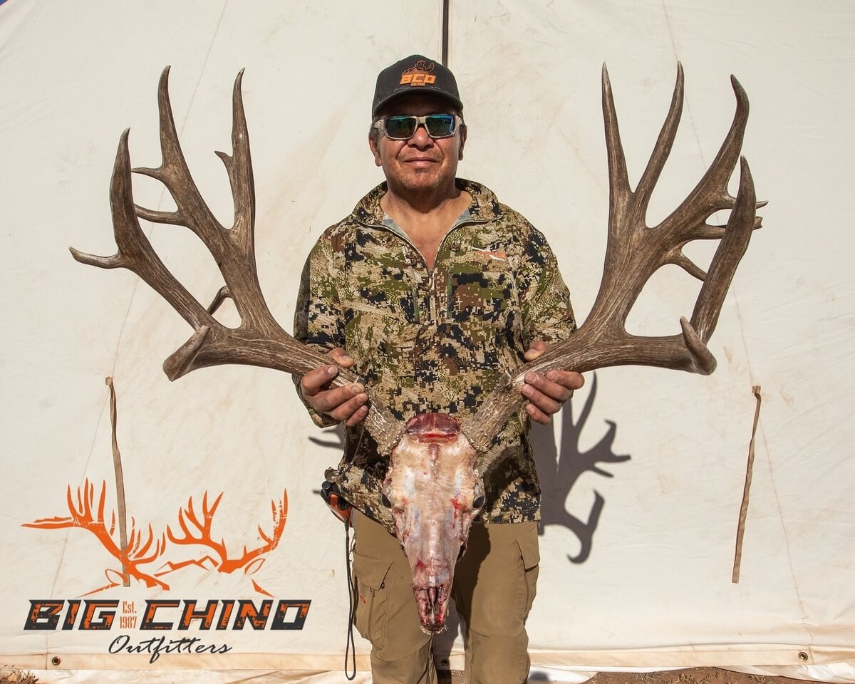 Arizona Mule Deer Hunting Outfitter